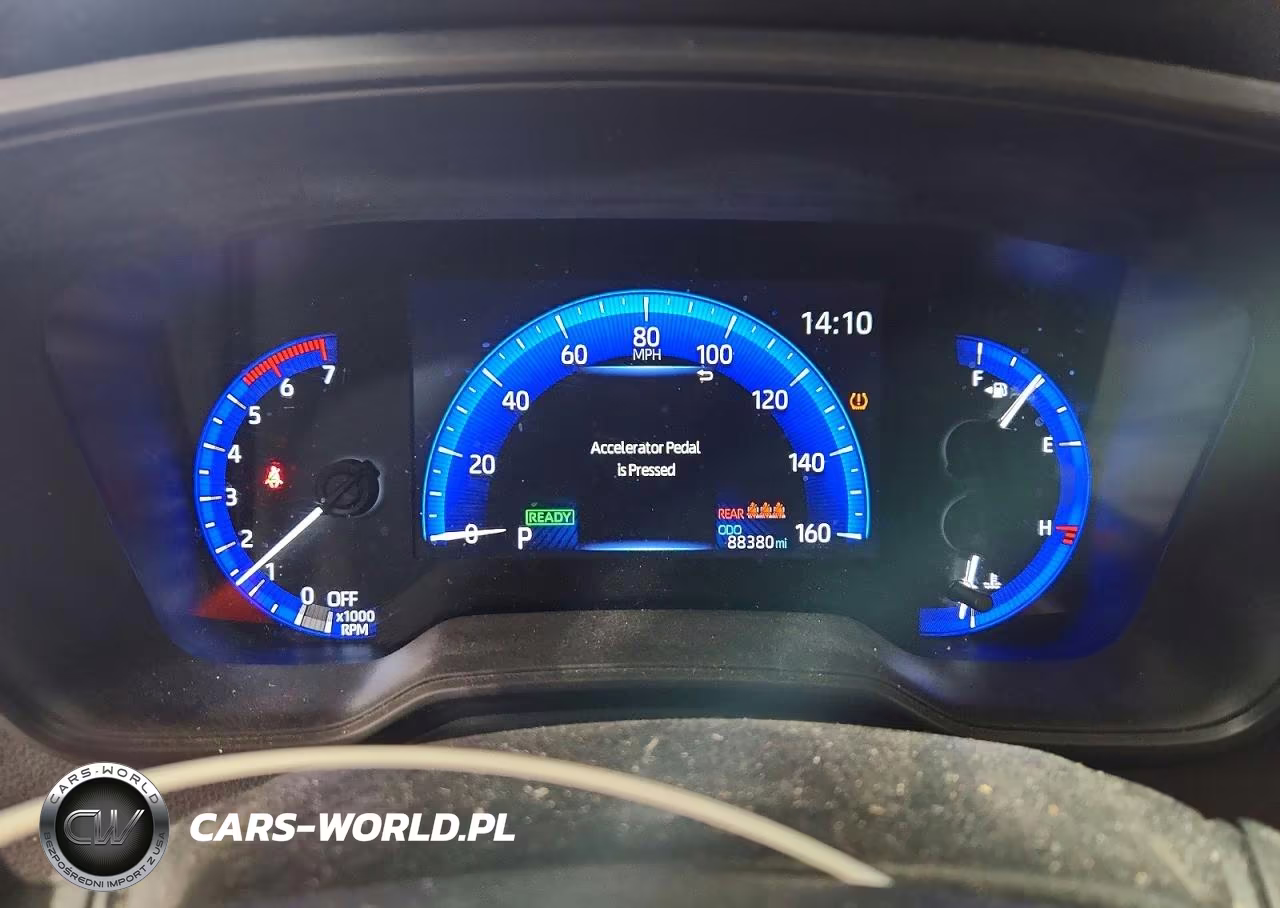 2020 Toyota Corolla Le VIN:JTDEBRBE0LJ015772 - 9