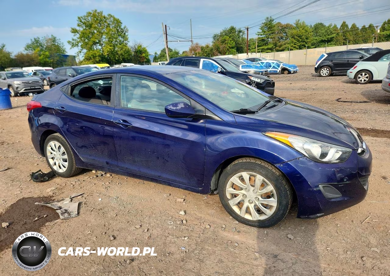 2011 Hyundai Elantra Gls VIN:5NPDH4AE6BH022974 - 4