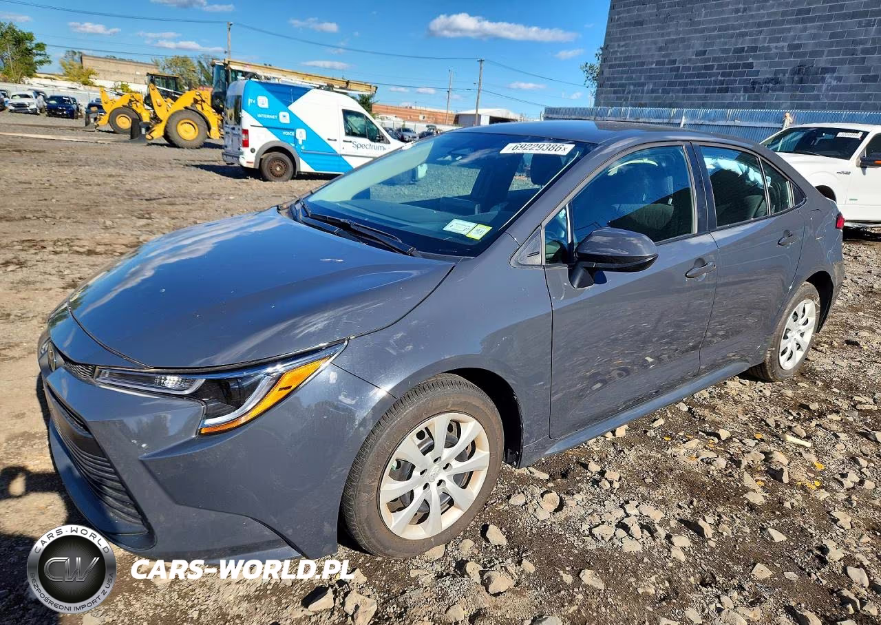 2025 Toyota Corolla Le – zdjęcie 1 z 12