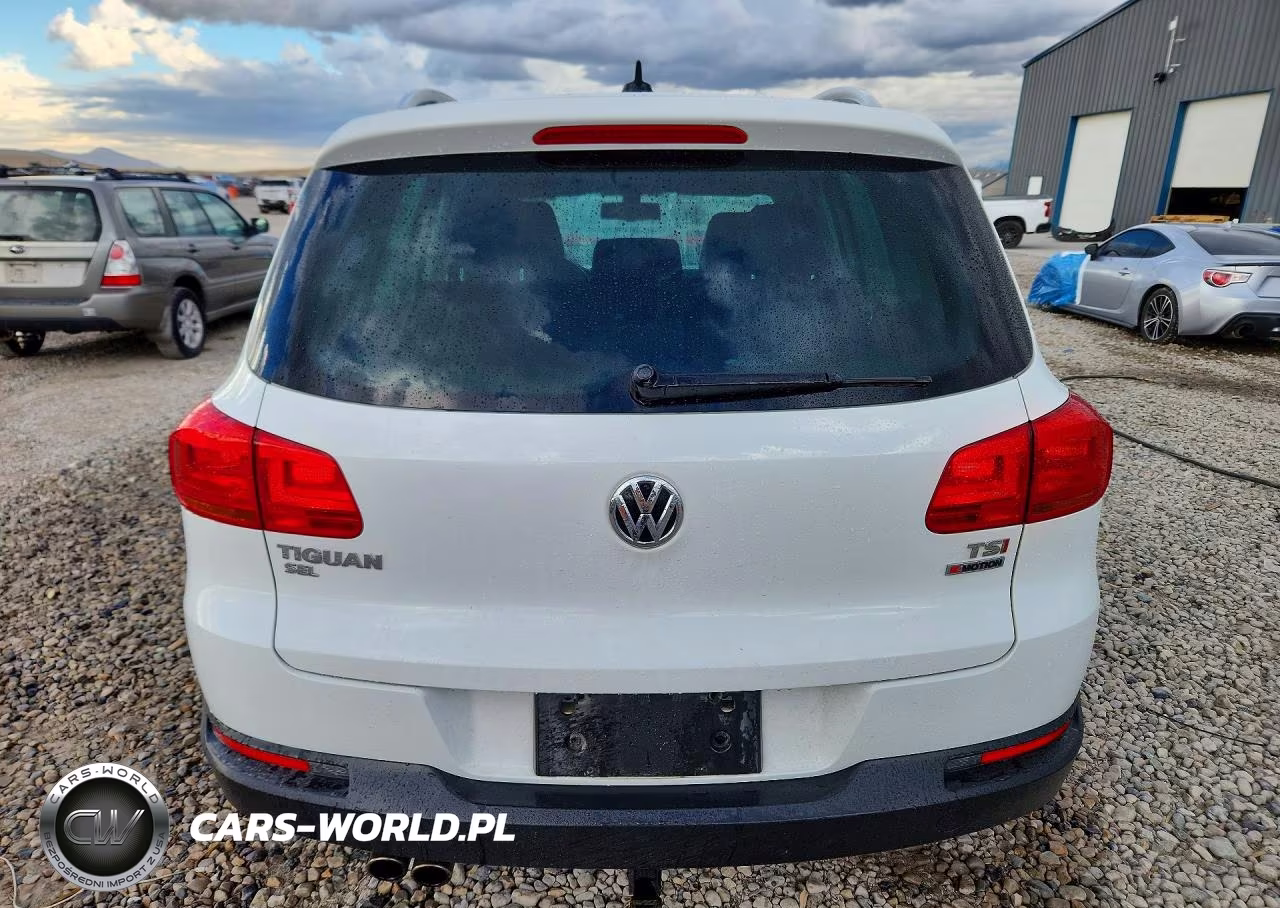 2016 Volkswagen Tiguan S VIN:WVGBV7AX3GW585657 - 6