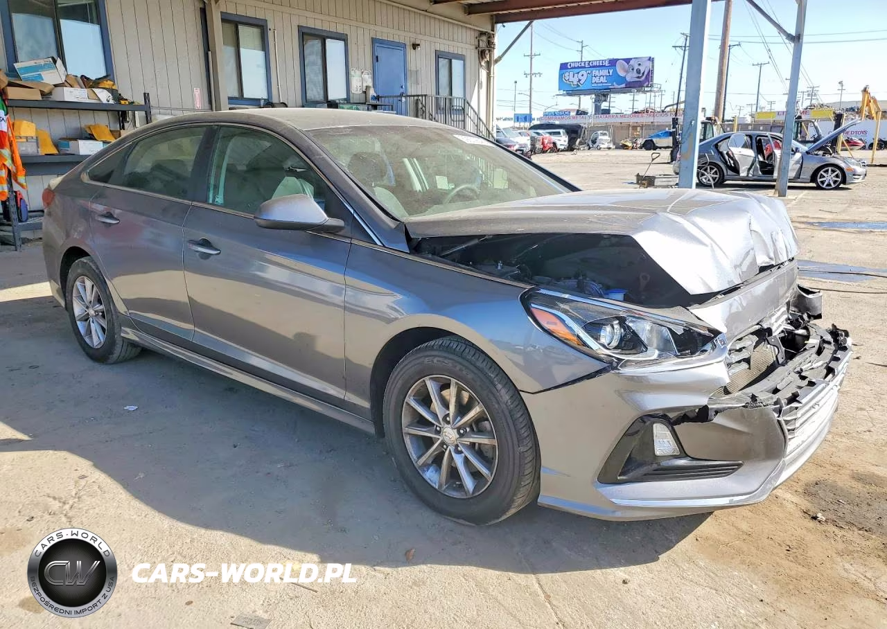 2019 Hyundai Sonata Se VIN:5NPE24AF1KH797584 - 4