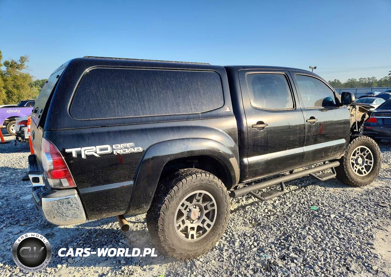 2015 Toyota Tacoma V6 VIN:5TFLU4EN3FX127211 - 3