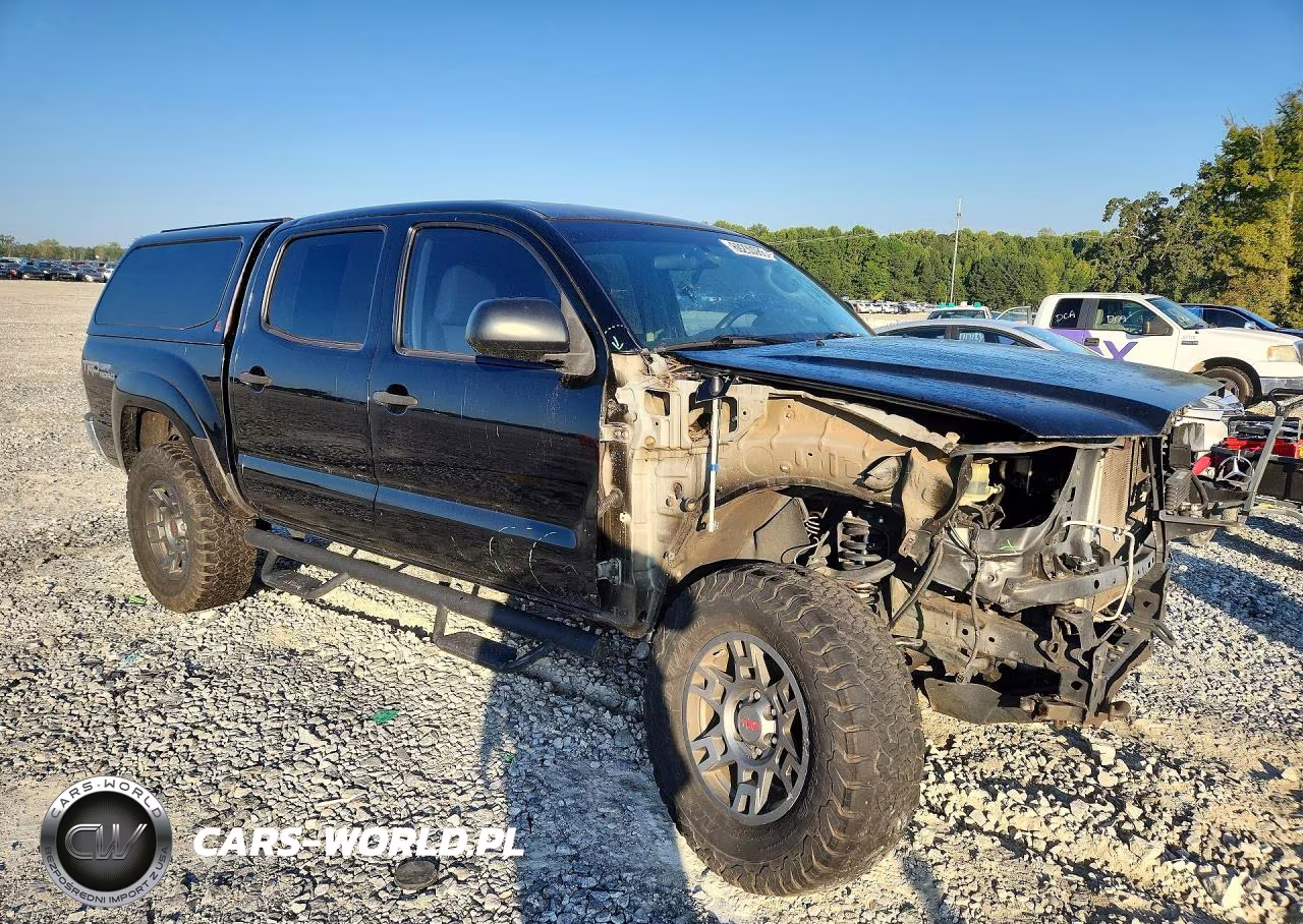2015 Toyota Tacoma V6 VIN:5TFLU4EN3FX127211 - 4