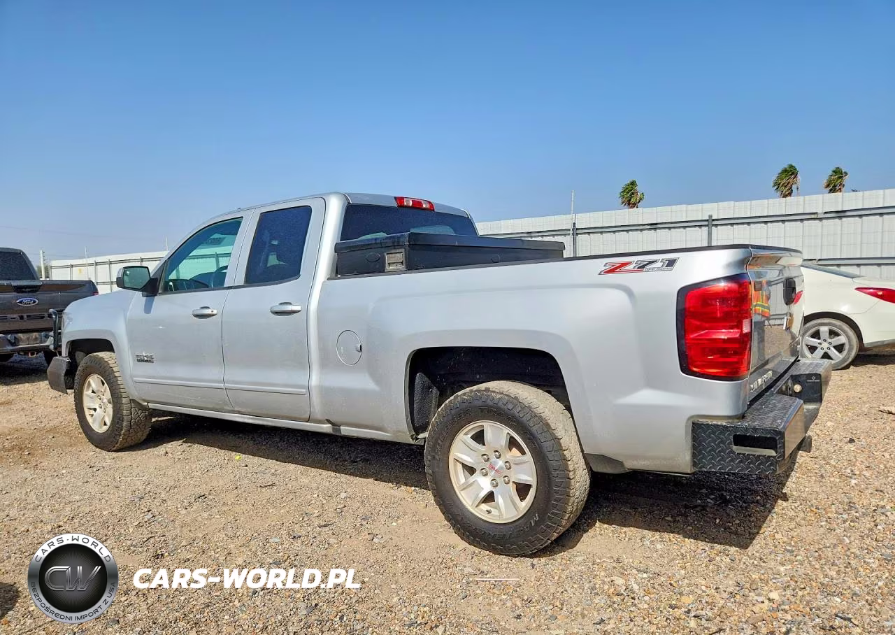 2018 Chevrolet Silverado C1500 Lt VIN:2GCRCRECXJ1100957 - 2