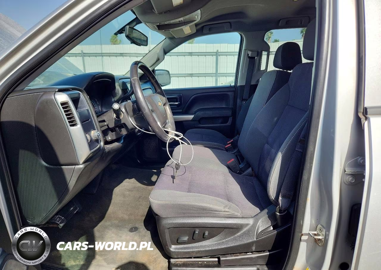 2018 Chevrolet Silverado C1500 Lt VIN:2GCRCRECXJ1100957 - 7