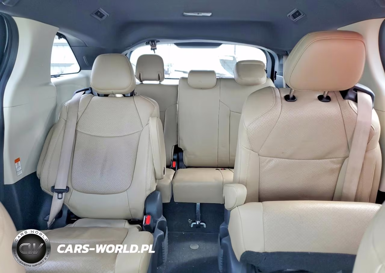 2023 Toyota Sienna Limited 7-Passenger VIN:5TDZSKFC1PS092905 - 10