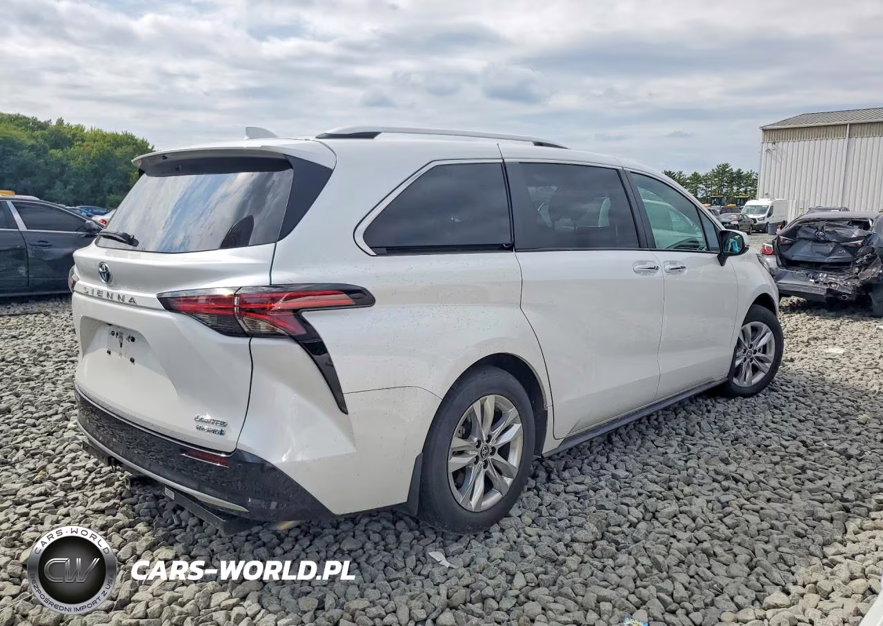 2023 Toyota Sienna Limited 7-Passenger VIN:5TDZSKFC1PS092905 - 3