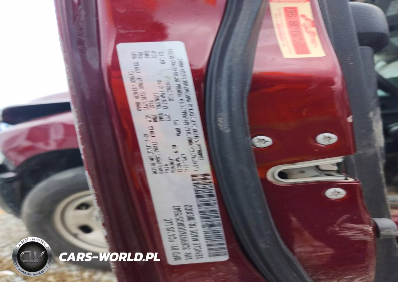 2021 Ram 1500 Classic Tradesman VIN:3C6RR7KG6MG575647 - 12