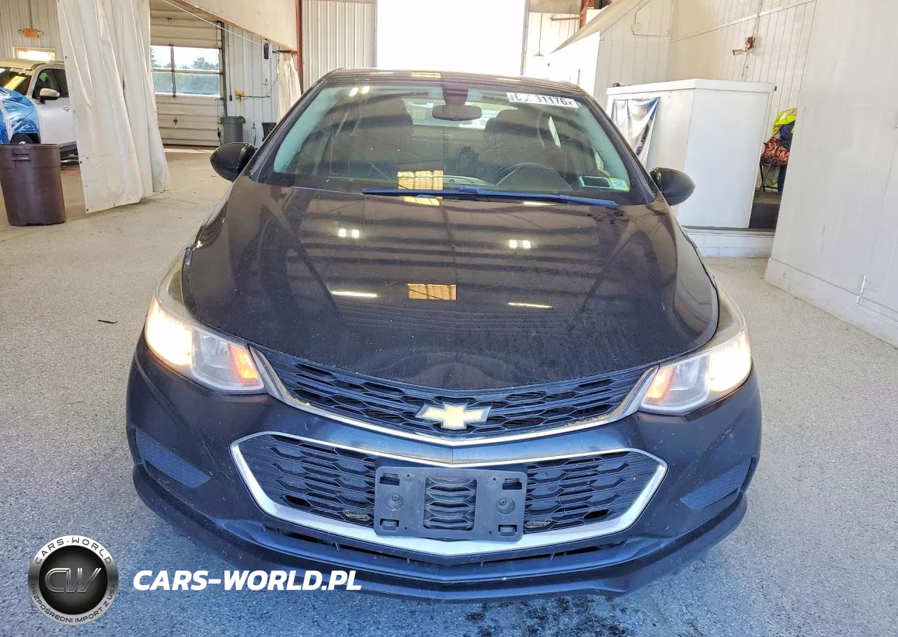 2017 Chevrolet Cruze Ls VIN:1G1BC5SM8H7279769 - 5