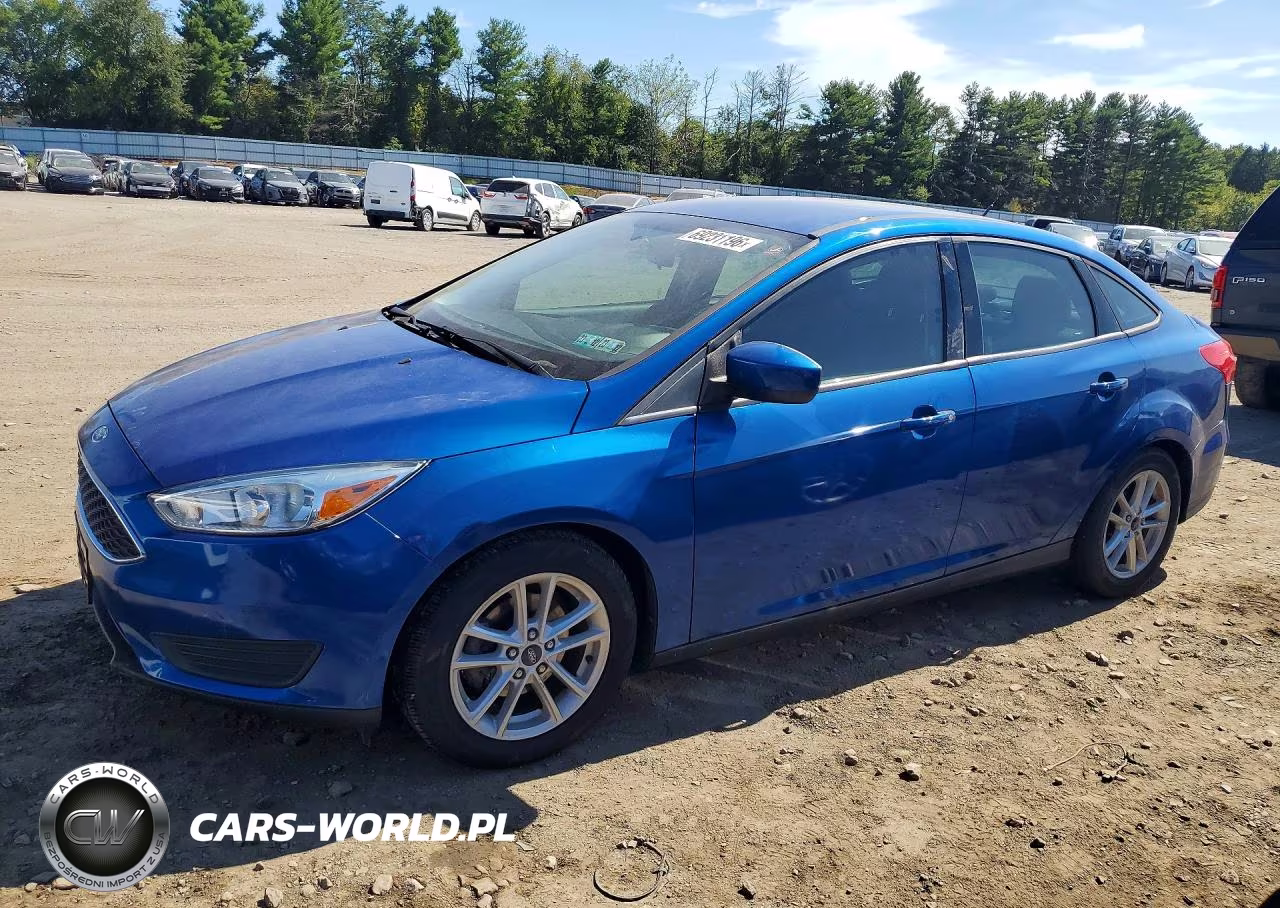2018 Ford Focus Se VIN:1FADP3FE7JL255364 - 1
