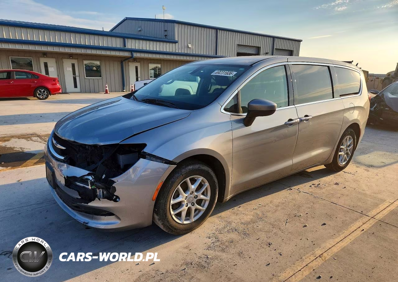 2017 Chrysler Pacifica Touring VIN:2C4RC1DG6HR723123 - 1