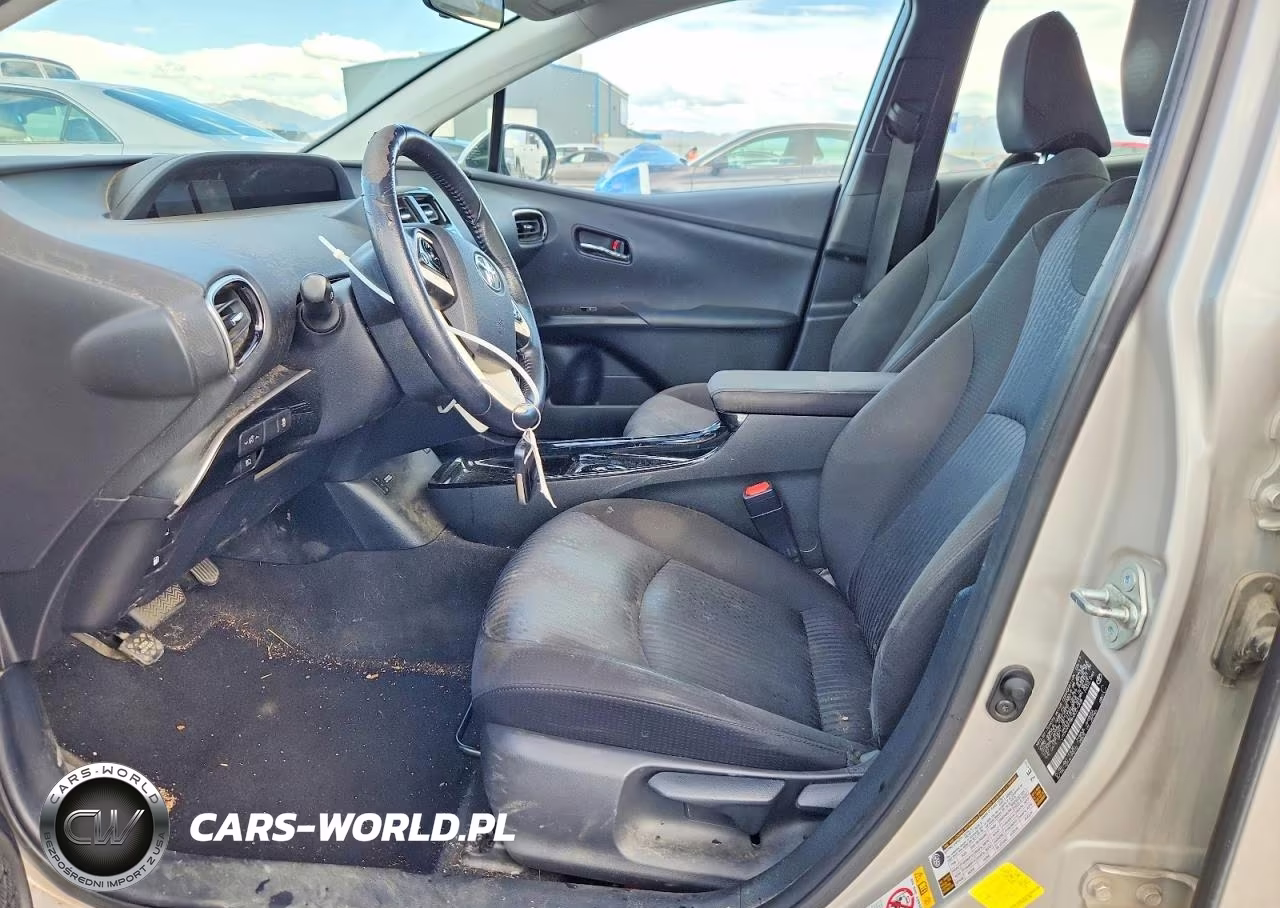 2017 Toyota Prius Prime Plus VIN:JTDKARFP8H3021008 - 7