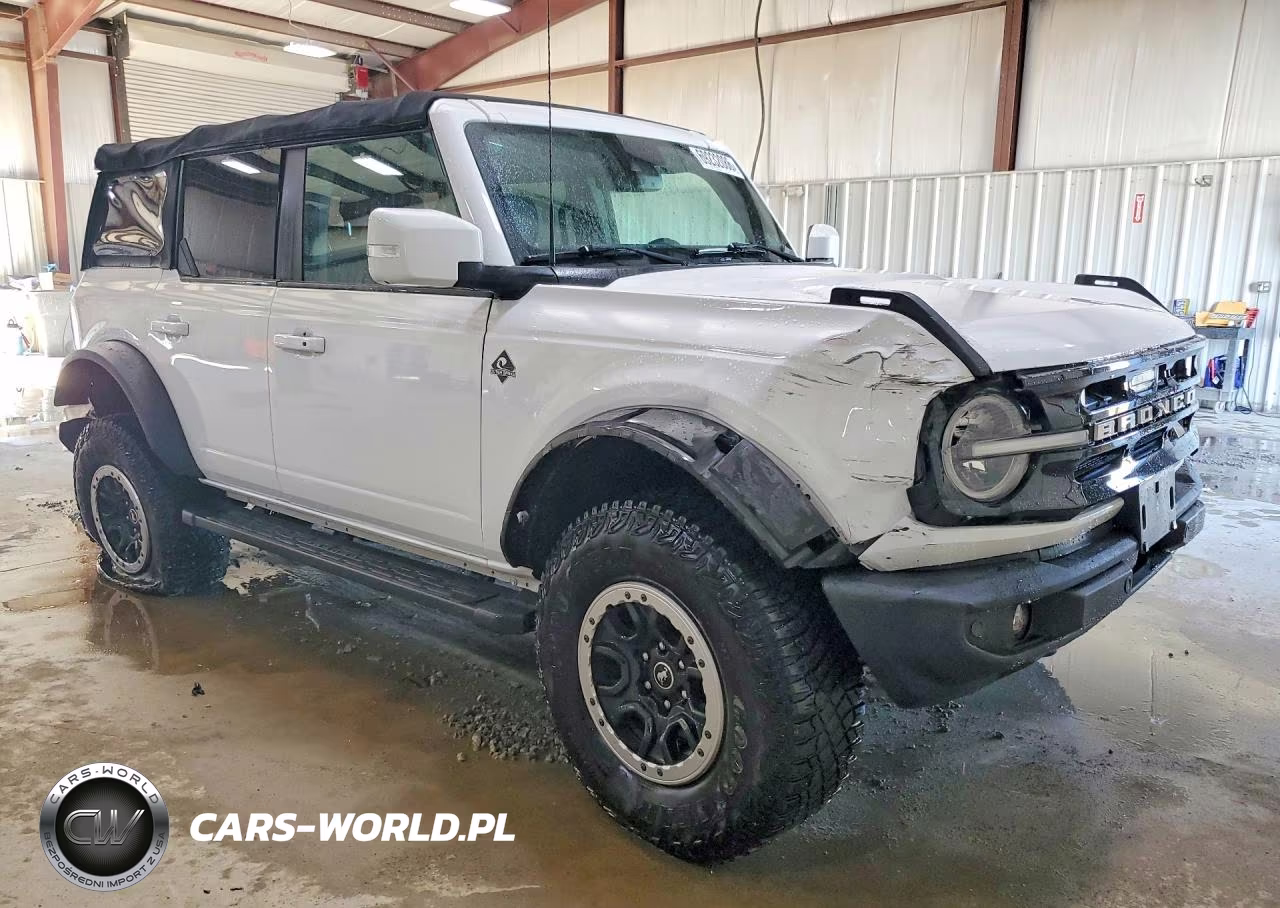 2022 Ford Bronco Base VIN:1FMDE5DH3NLA76510 - 4