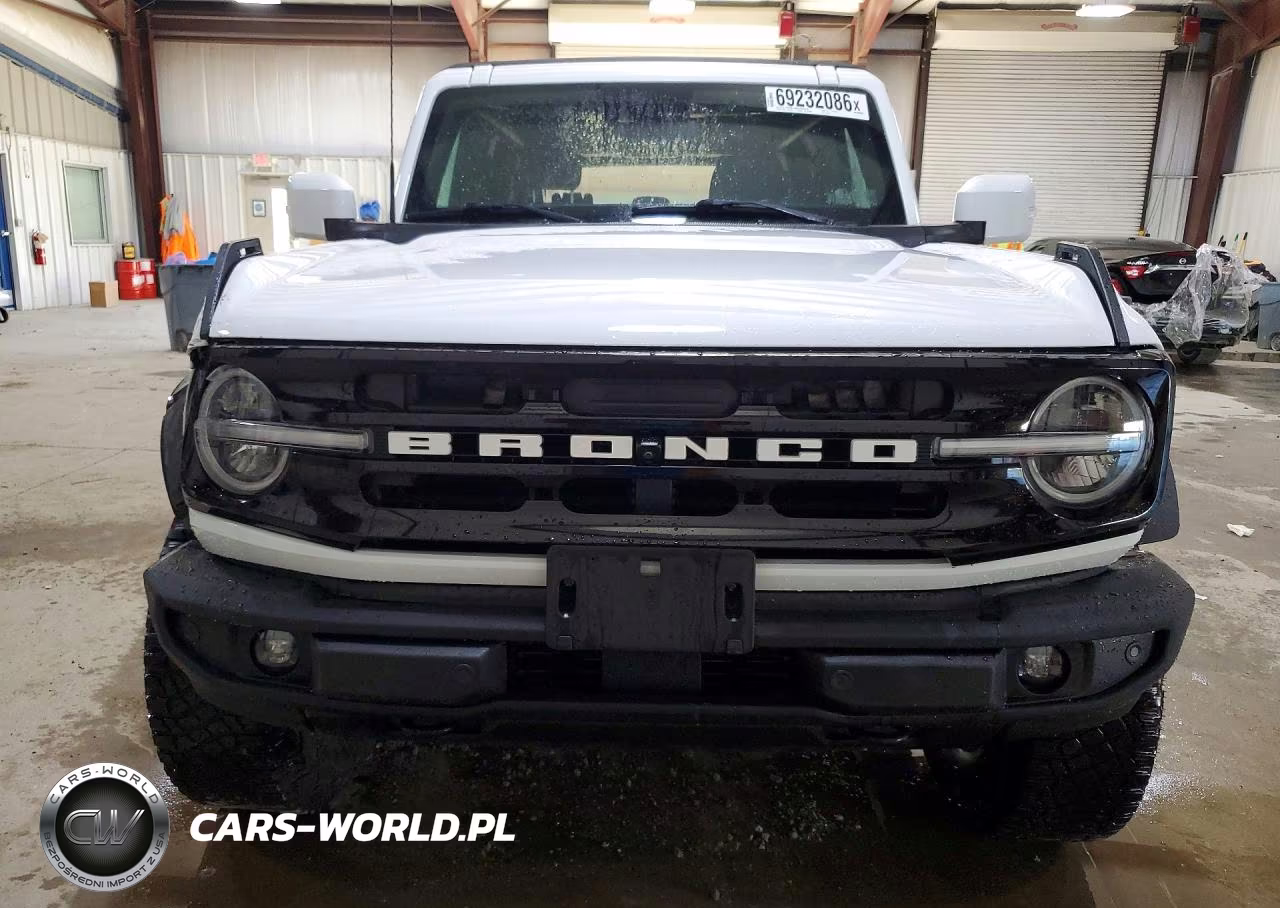 2022 Ford Bronco Base VIN:1FMDE5DH3NLA76510 - 5