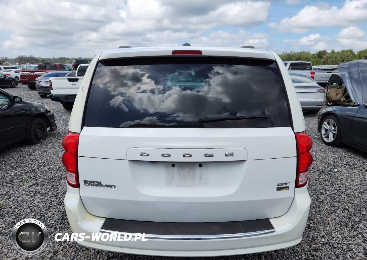 2017 Dodge Grand Caravan Gt VIN:2C4RDGEG7HR755397 - 6