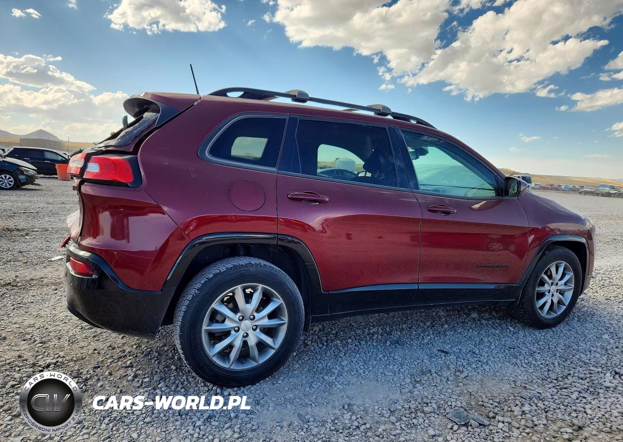 2018 Jeep Cherokee Latitude VIN:1C4PJLCB9JD616199 - 3