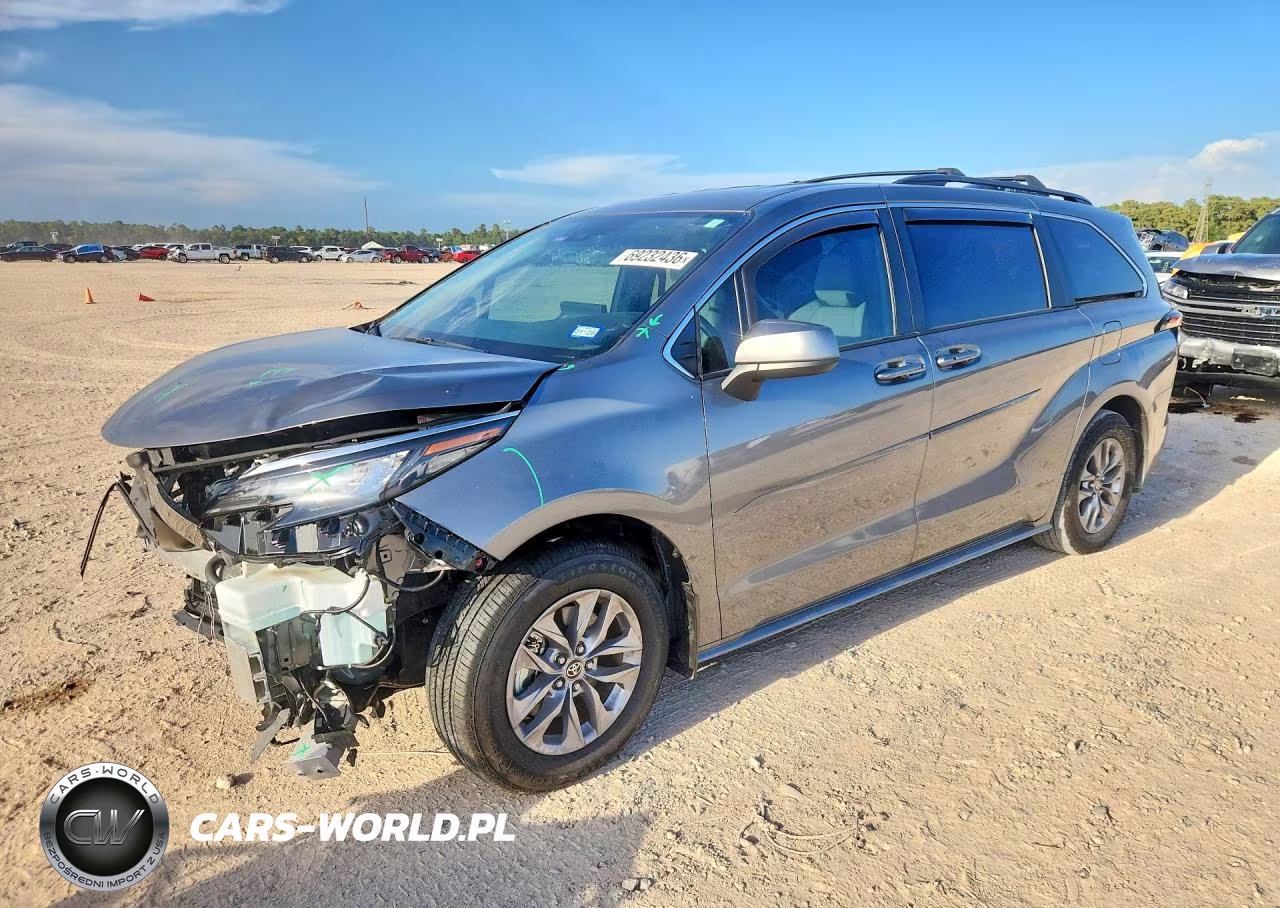 2026 Toyota Sienna Le