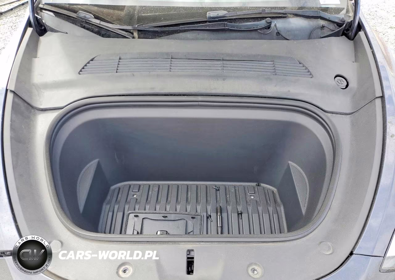 2023 Tesla Model Y VIN:7SAYGDEE3PA091447 - 11