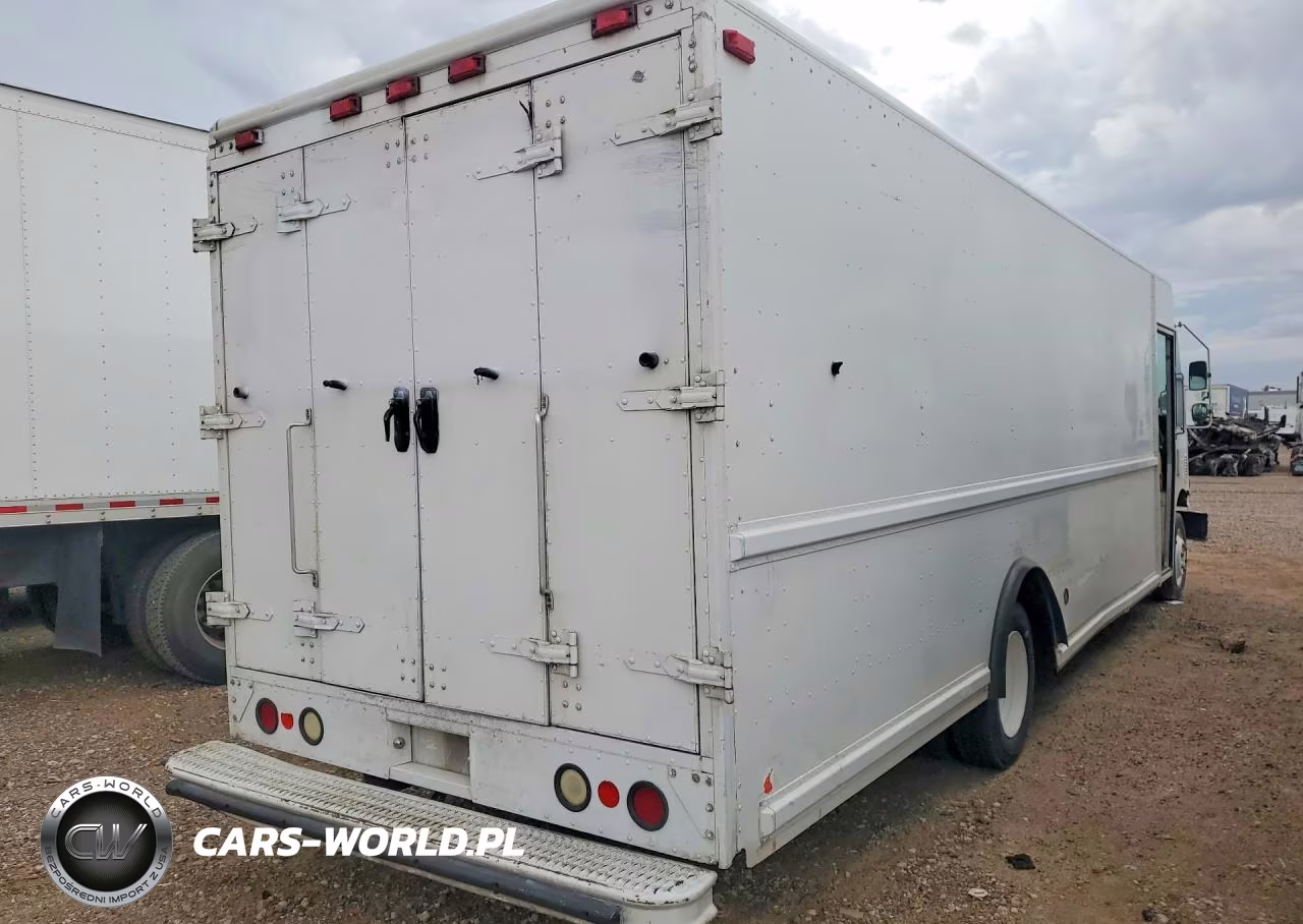 2004 Freightliner Mt45 Chassis Delivery Truck VIN:4UZAANBW14CM64480 - 3