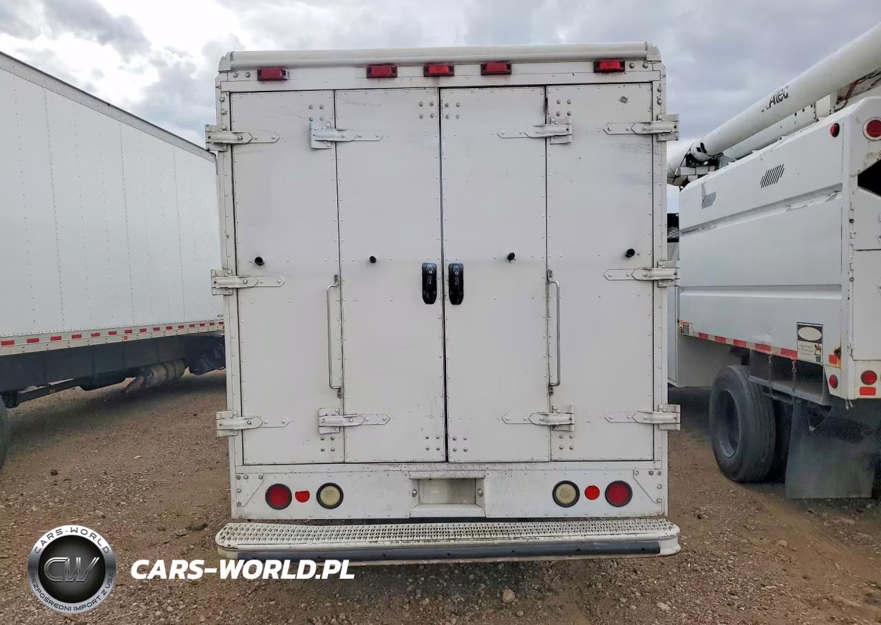 2004 Freightliner Mt45 Chassis Delivery Truck VIN:4UZAANBW14CM64480 - 6