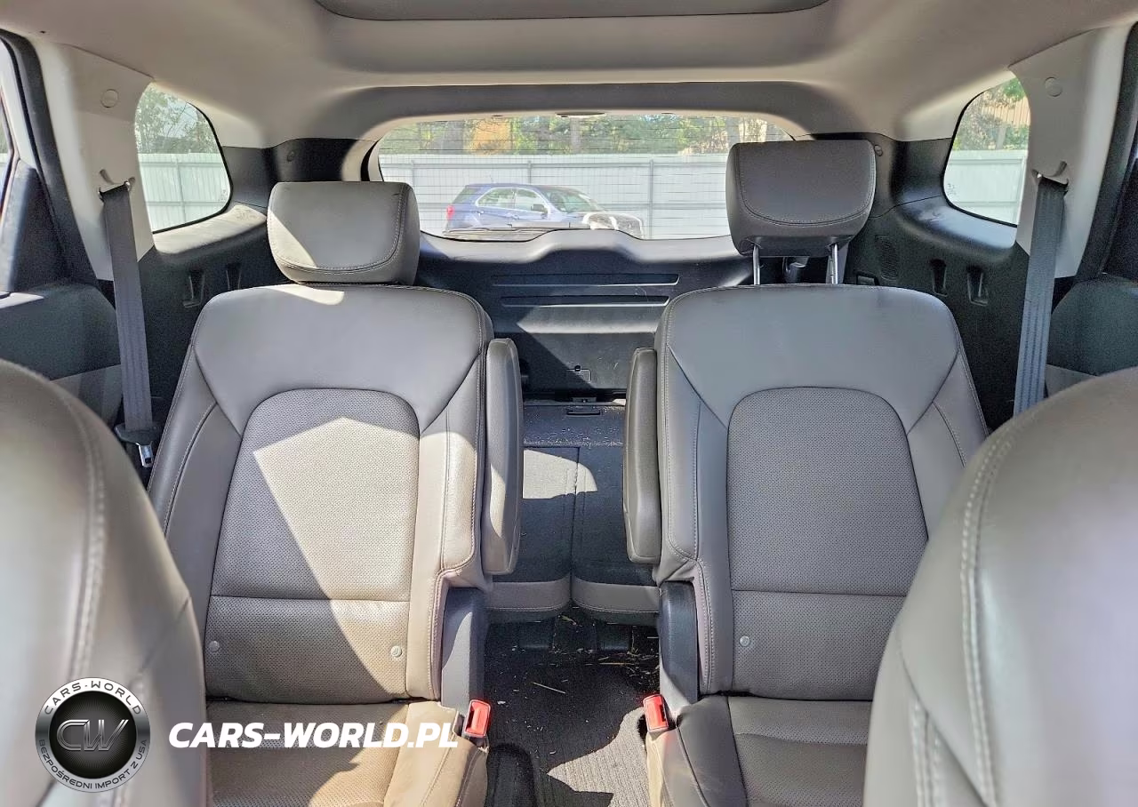 2018 Hyundai Santa Fe Limited Ultimate VIN:KM8SRDHF6JU289244 - 10