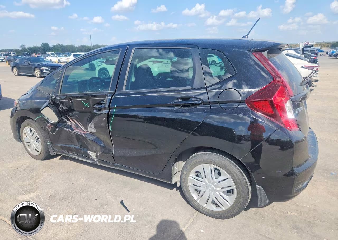 2019 Honda Fit Lx VIN:3HGGK5H45KM729559 - 2
