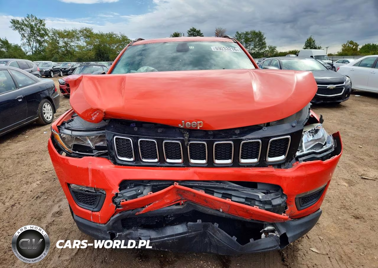 2018 Jeep Compass Sport VIN:3C4NJCAB4JT133675 - 5