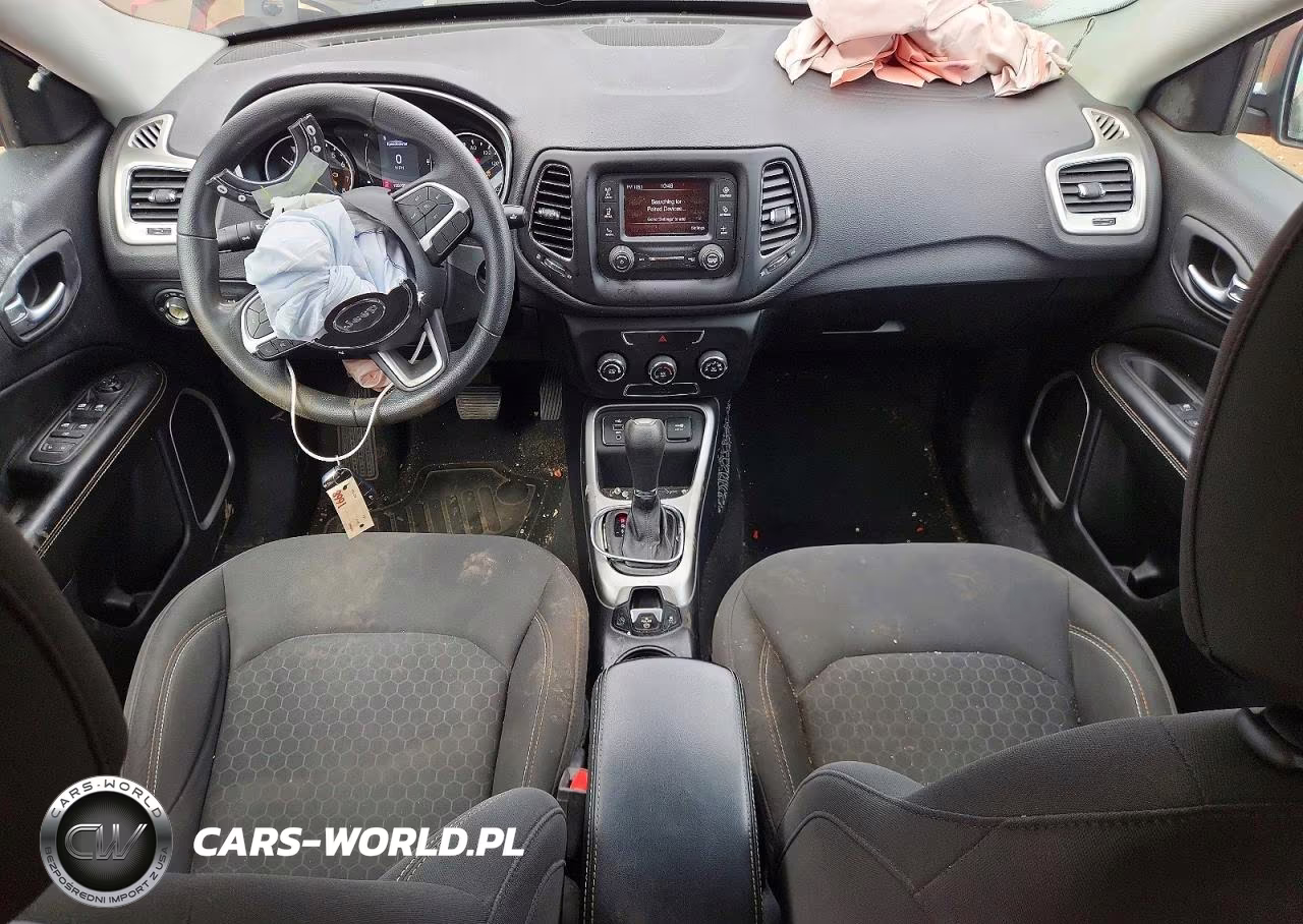 2018 Jeep Compass Sport VIN:3C4NJCAB4JT133675 - 8