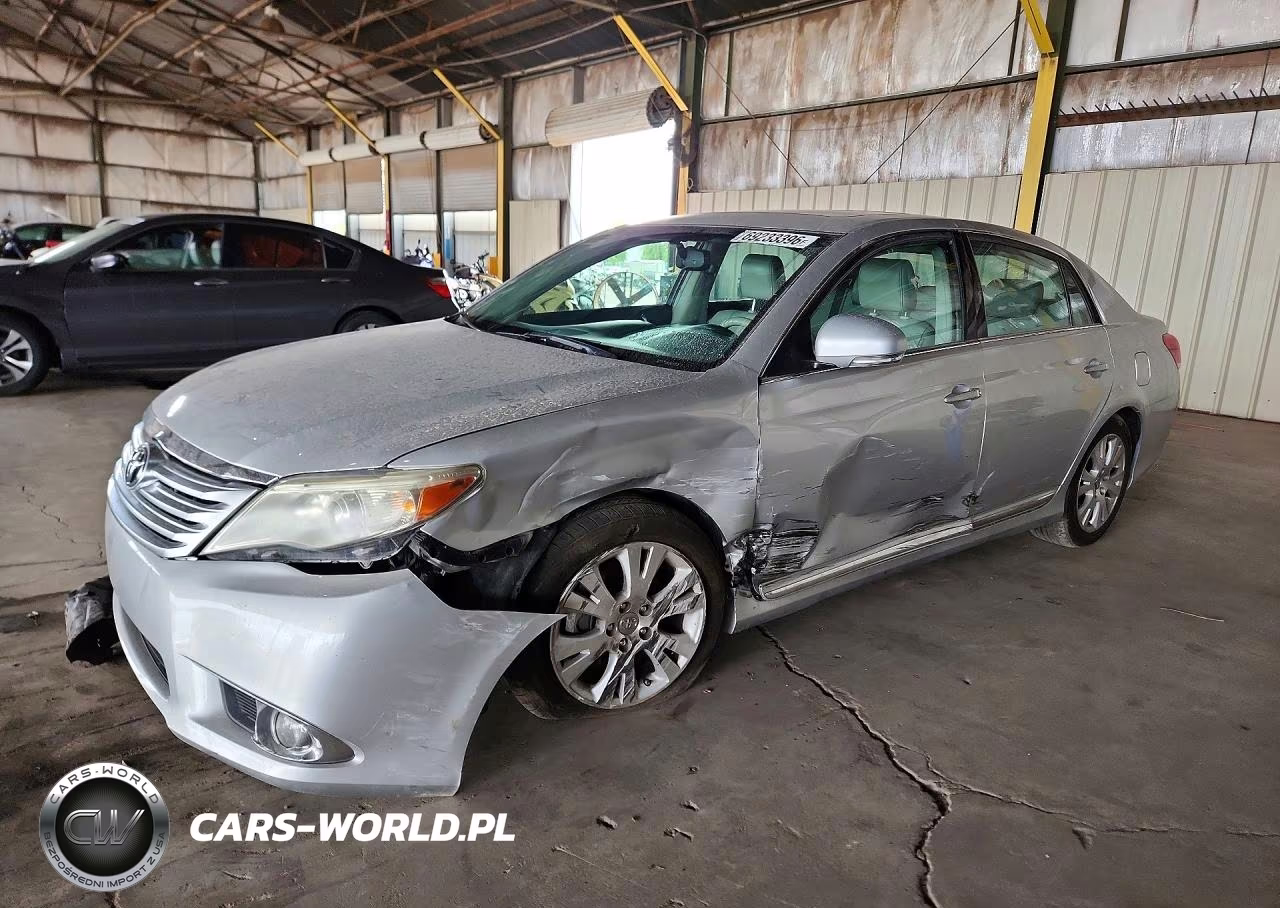 2012 Toyota Avalon Base