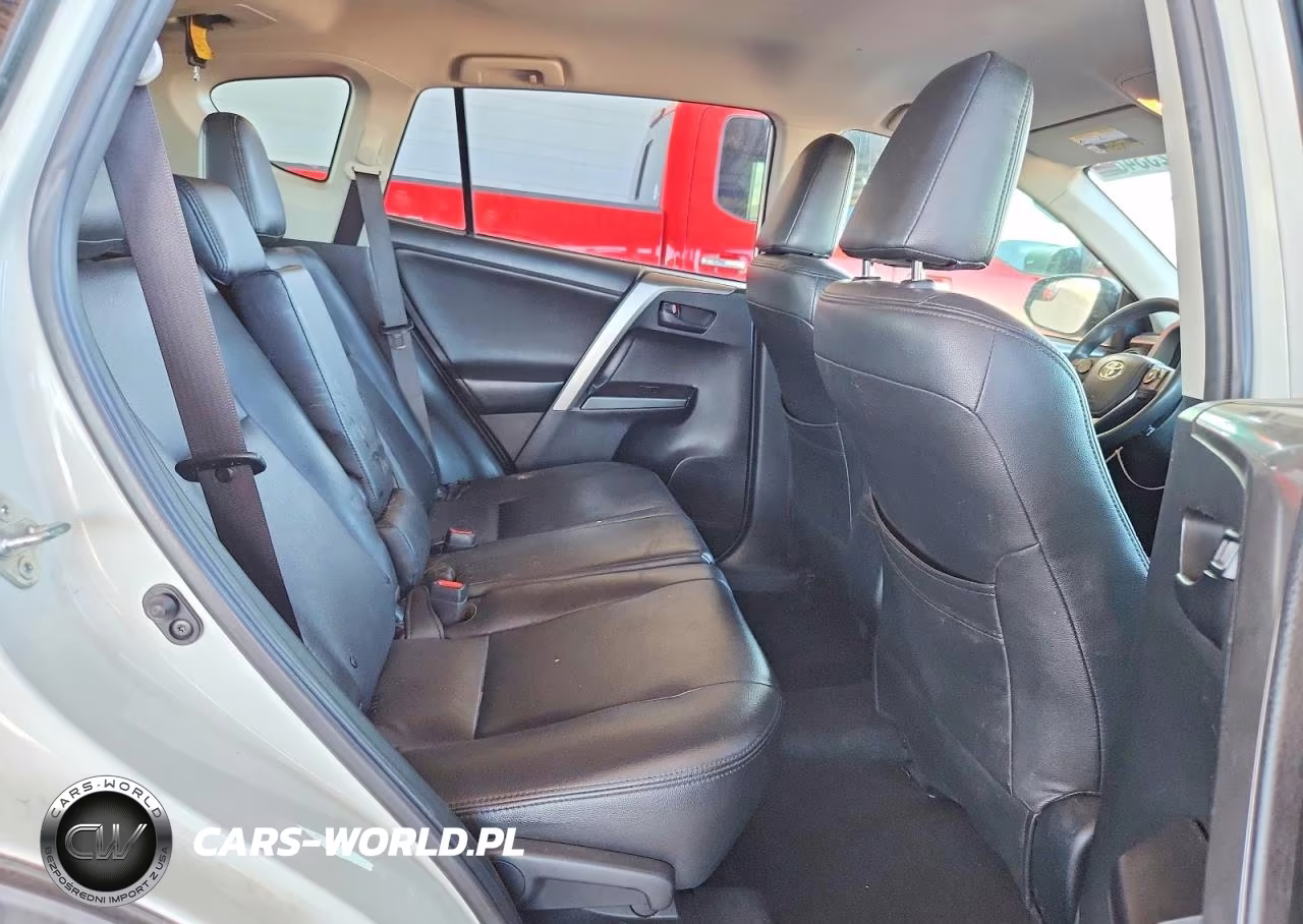 2018 Toyota Rav4 Le VIN:JTMBFREVXJJ212271 - 11
