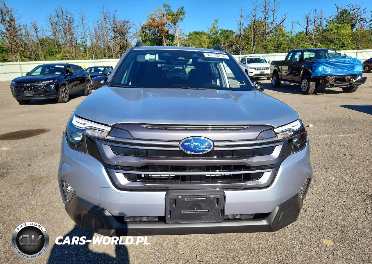 2025 Subaru Forester Premium VIN:JF2SLSED1SH411372 - 5