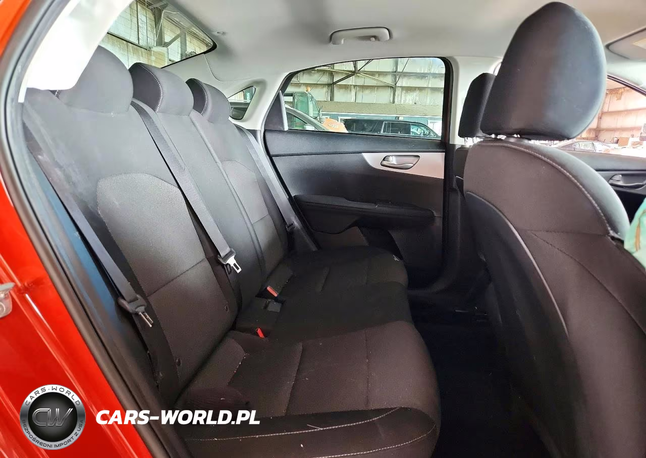 2023 Kia Forte Lxs VIN:3KPF24AD3PE509160 - 10