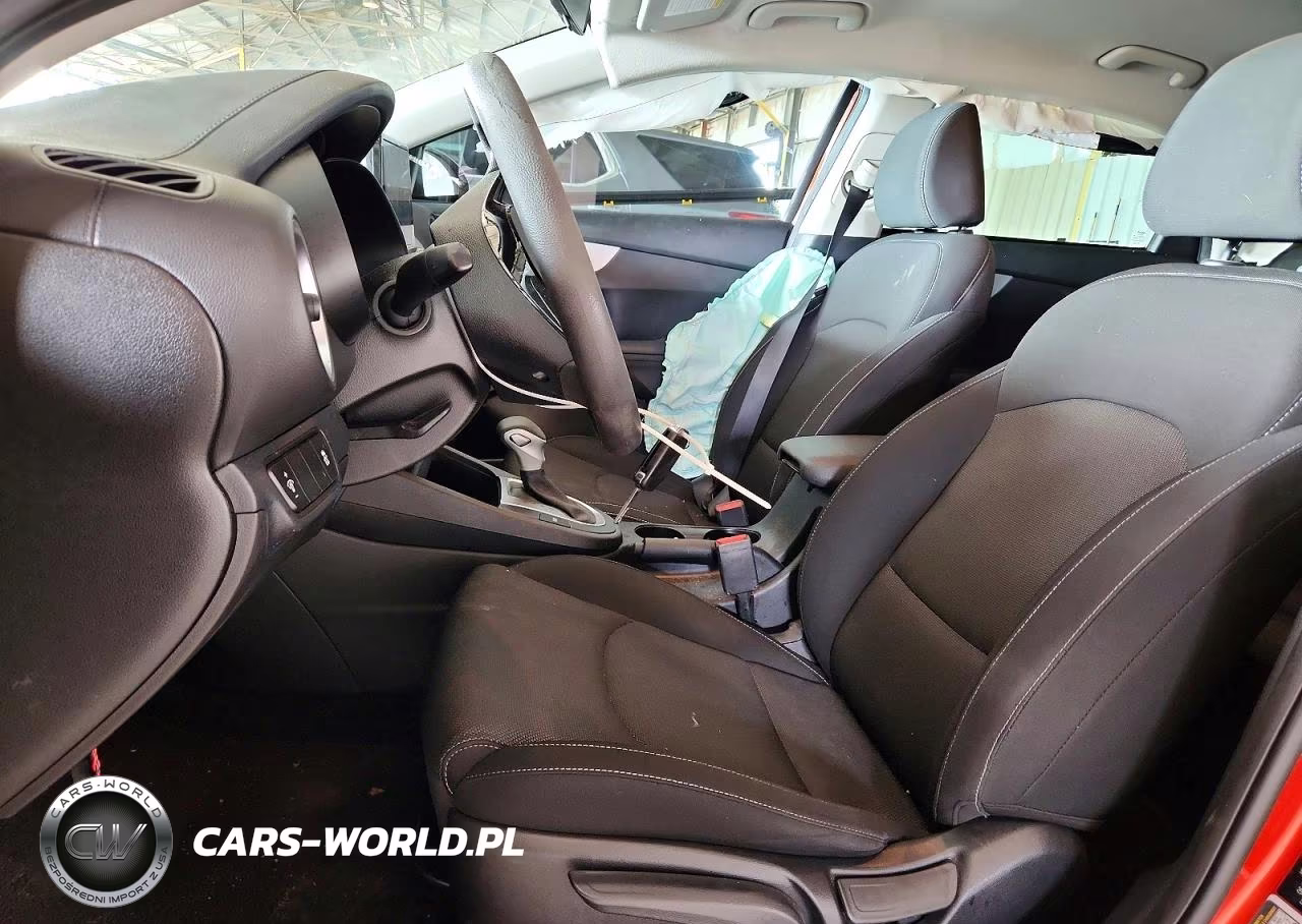 2023 Kia Forte Lxs VIN:3KPF24AD3PE509160 - 7