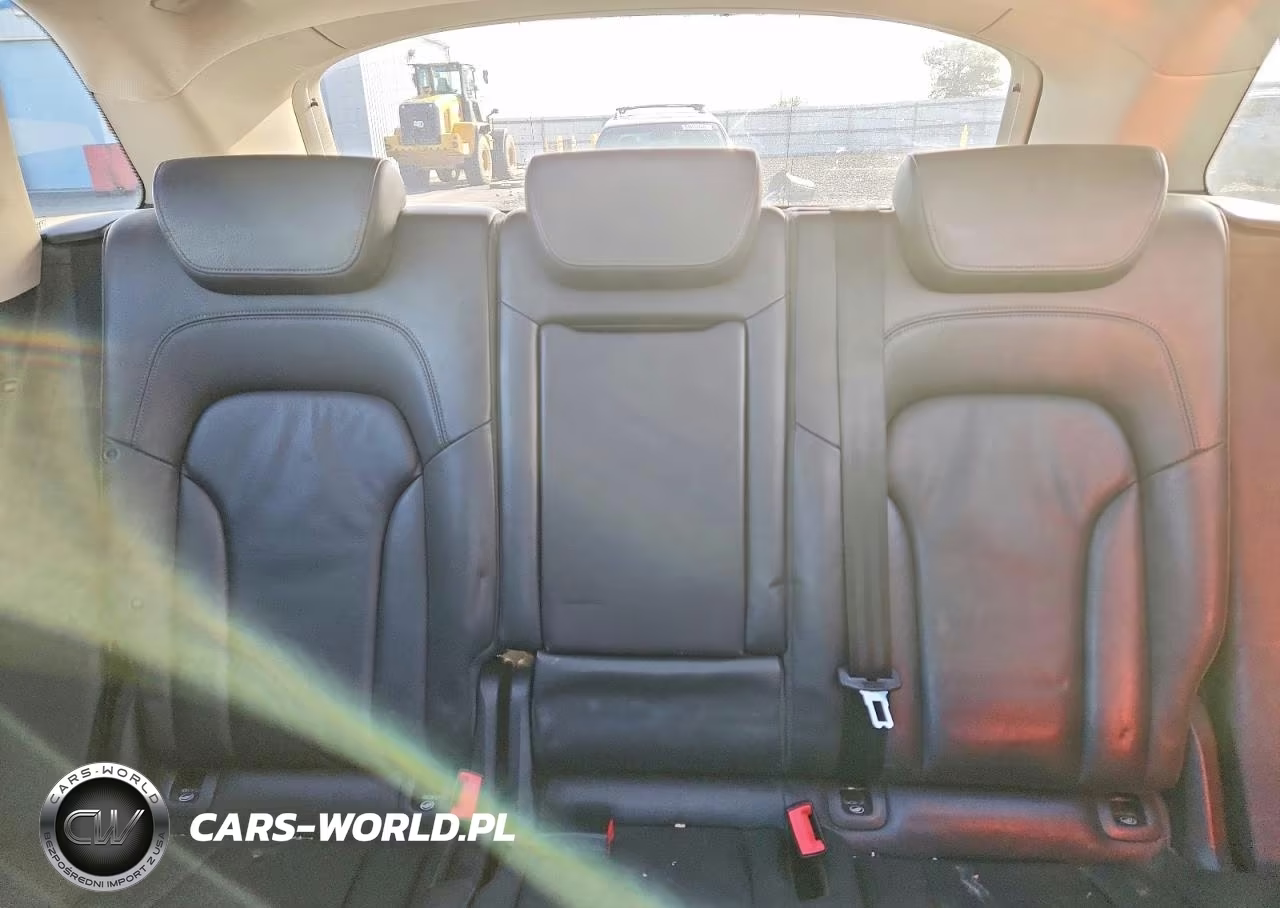 2010 Audi Q5 Premium VIN:WA1CKAFP0AA056964 - 10