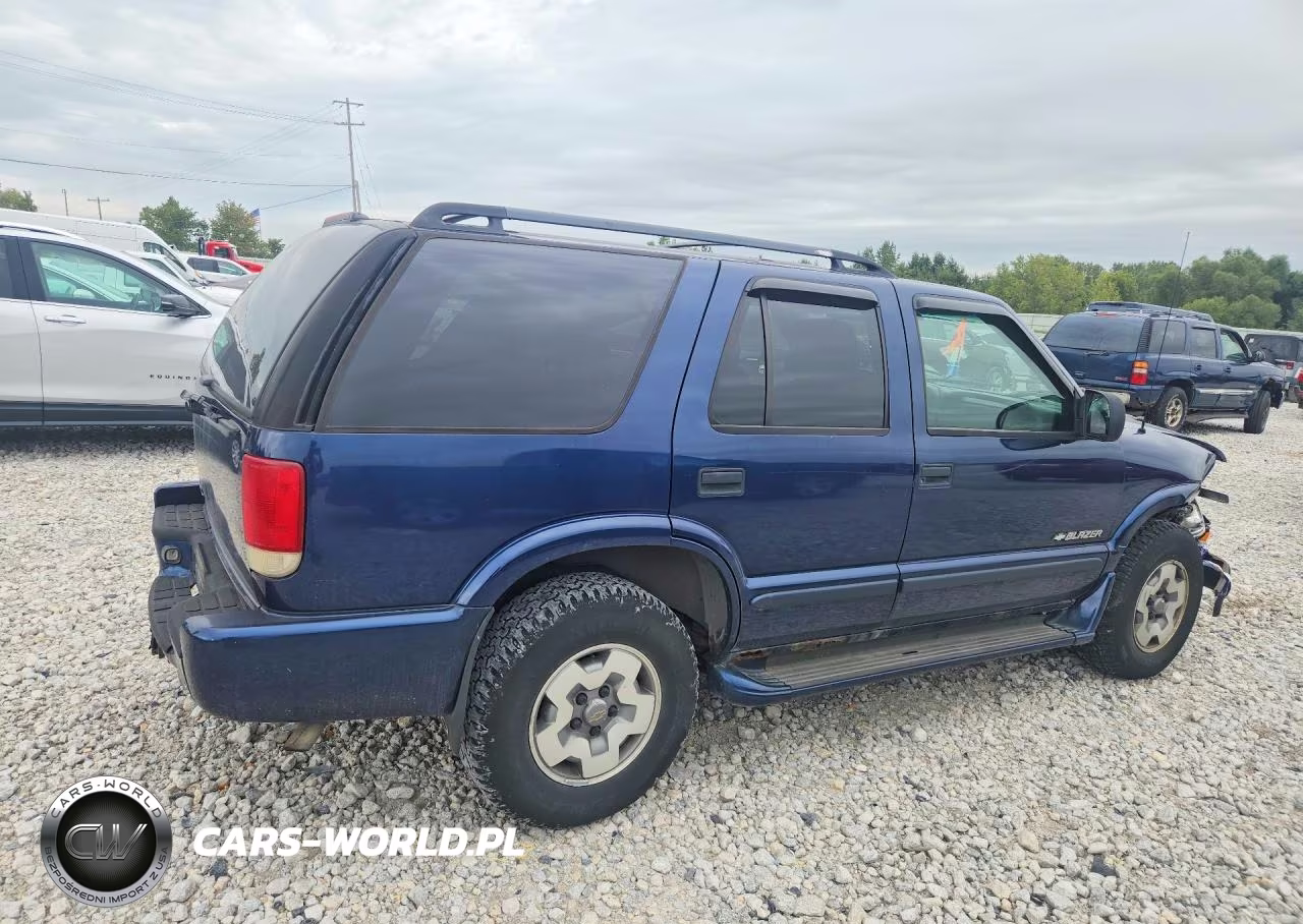 2004 Chevrolet Blazer VIN:1GNDT13X04K126240 - 3
