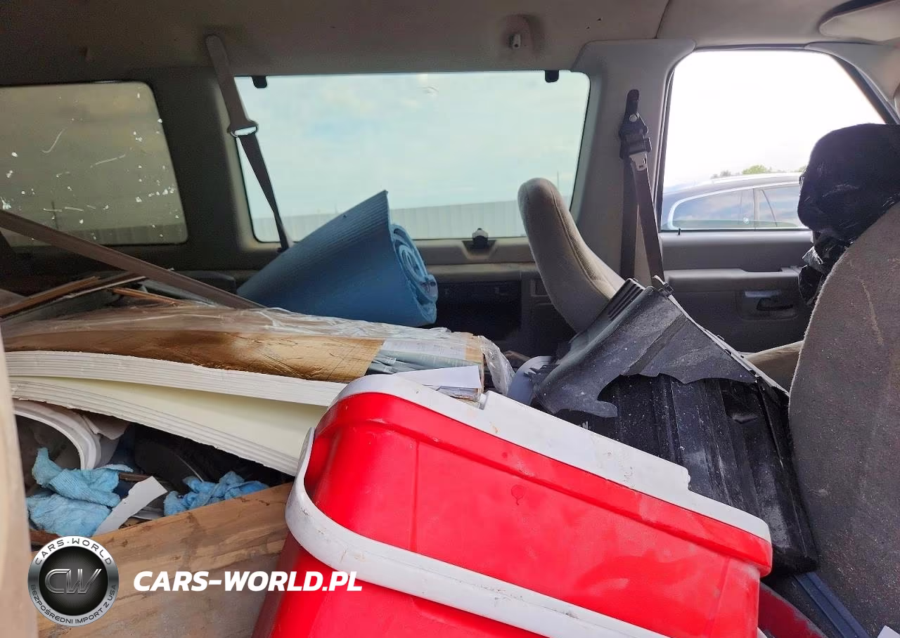 2004 Ford Econoline E350 Super Duty Wagon VIN:1FBNE31L64HA15017 - 10