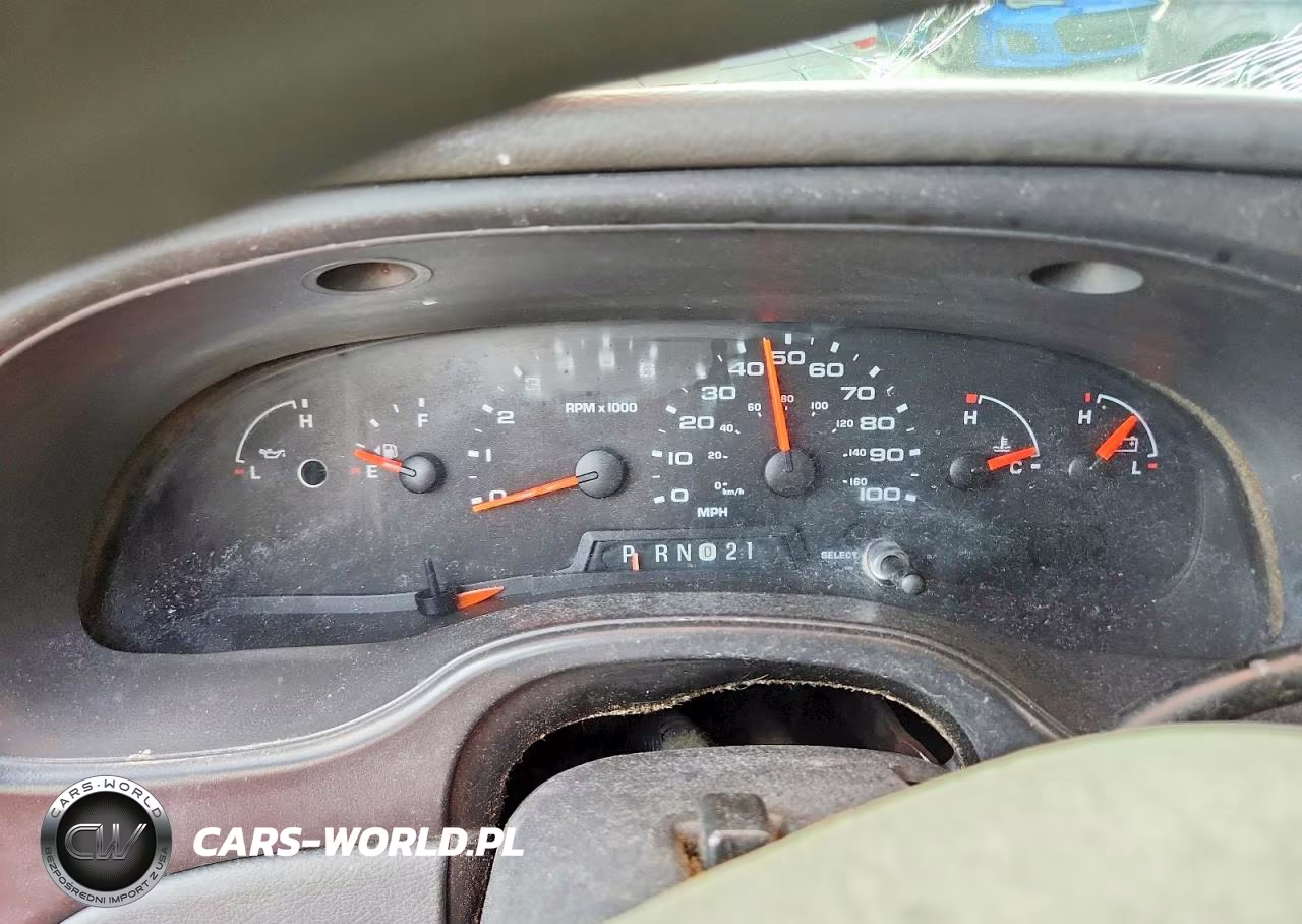 2004 Ford Econoline E350 Super Duty Wagon VIN:1FBNE31L64HA15017 - 9
