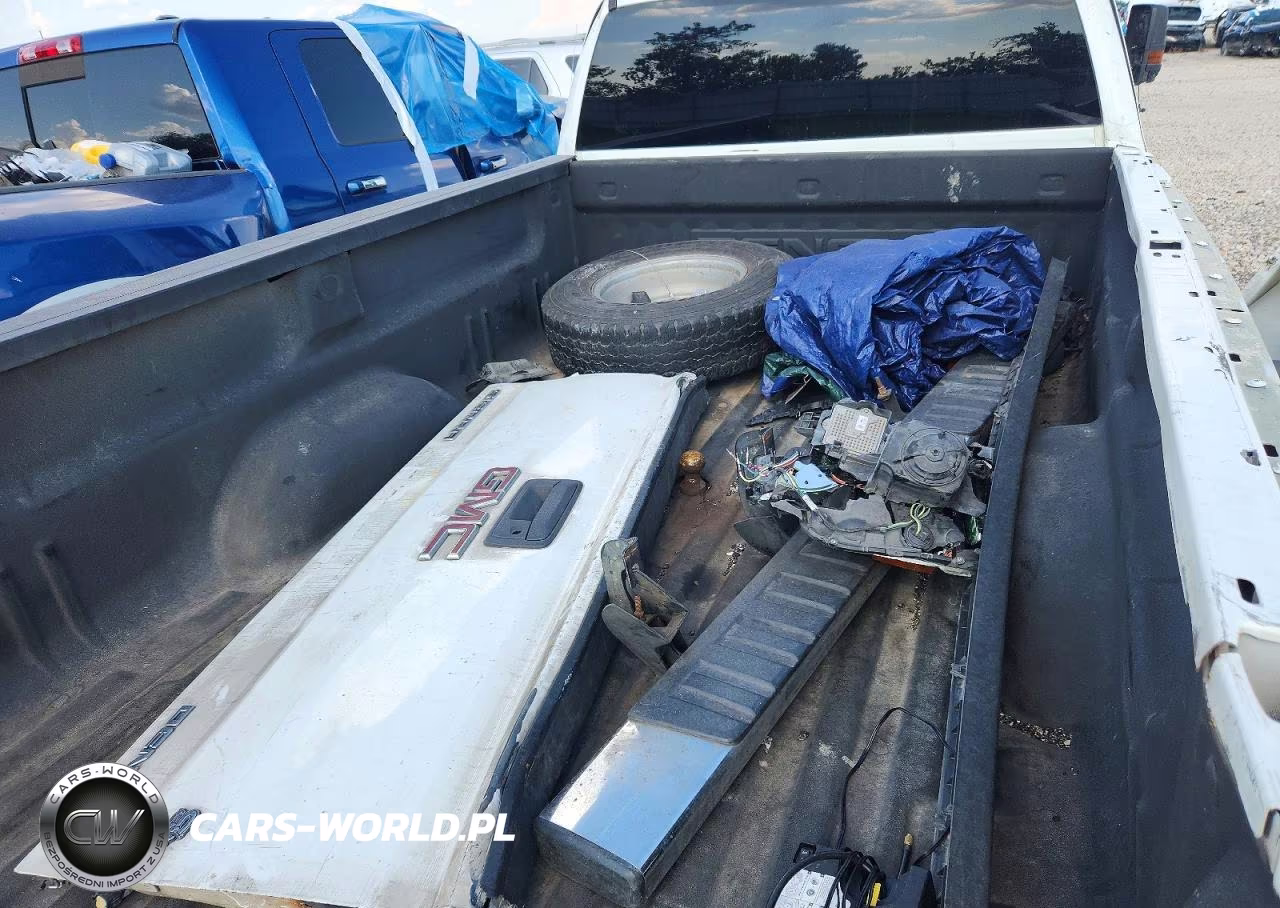 2017 GMC Sierra3500 VIN:1GT42VCY3HF157444 - 10