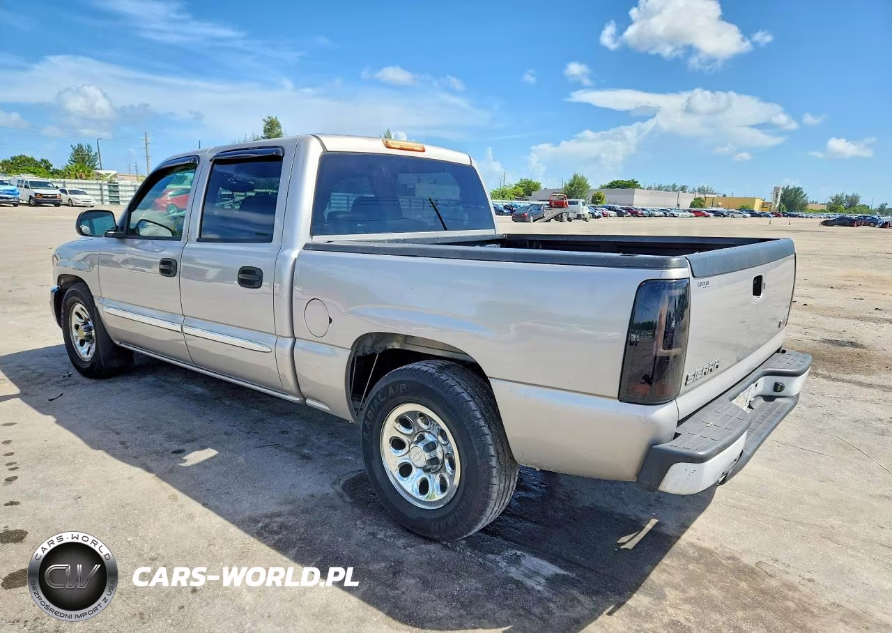 2005 GMC Sierra Sl VIN:2GTEC13T651257586 - 2