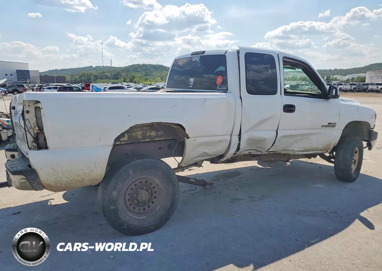 2001 Chevrolet Silverado C2500 Heavy Duty VIN:1GCHC29G01E299709 - 3