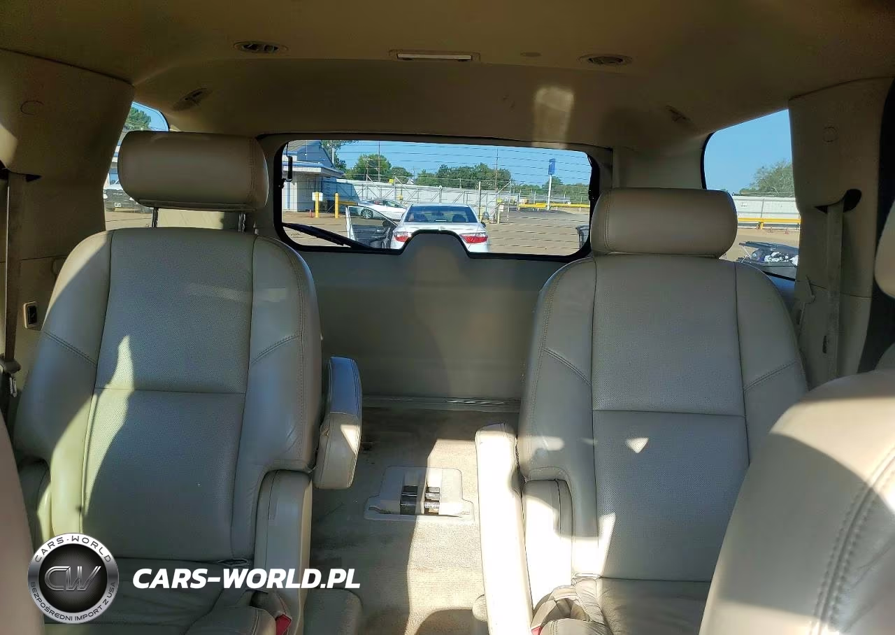 2009 Cadillac Escalade Luxury VIN:1GYFC23299R276769 - 10