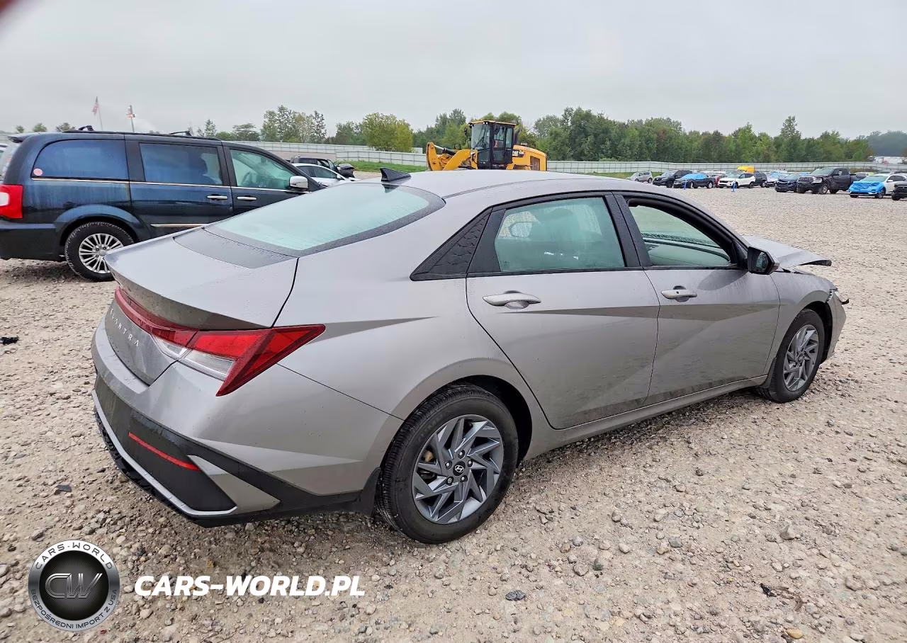 2024 Hyundai Elantra Sel VIN:KMHLM4DG3RU813477 - 3