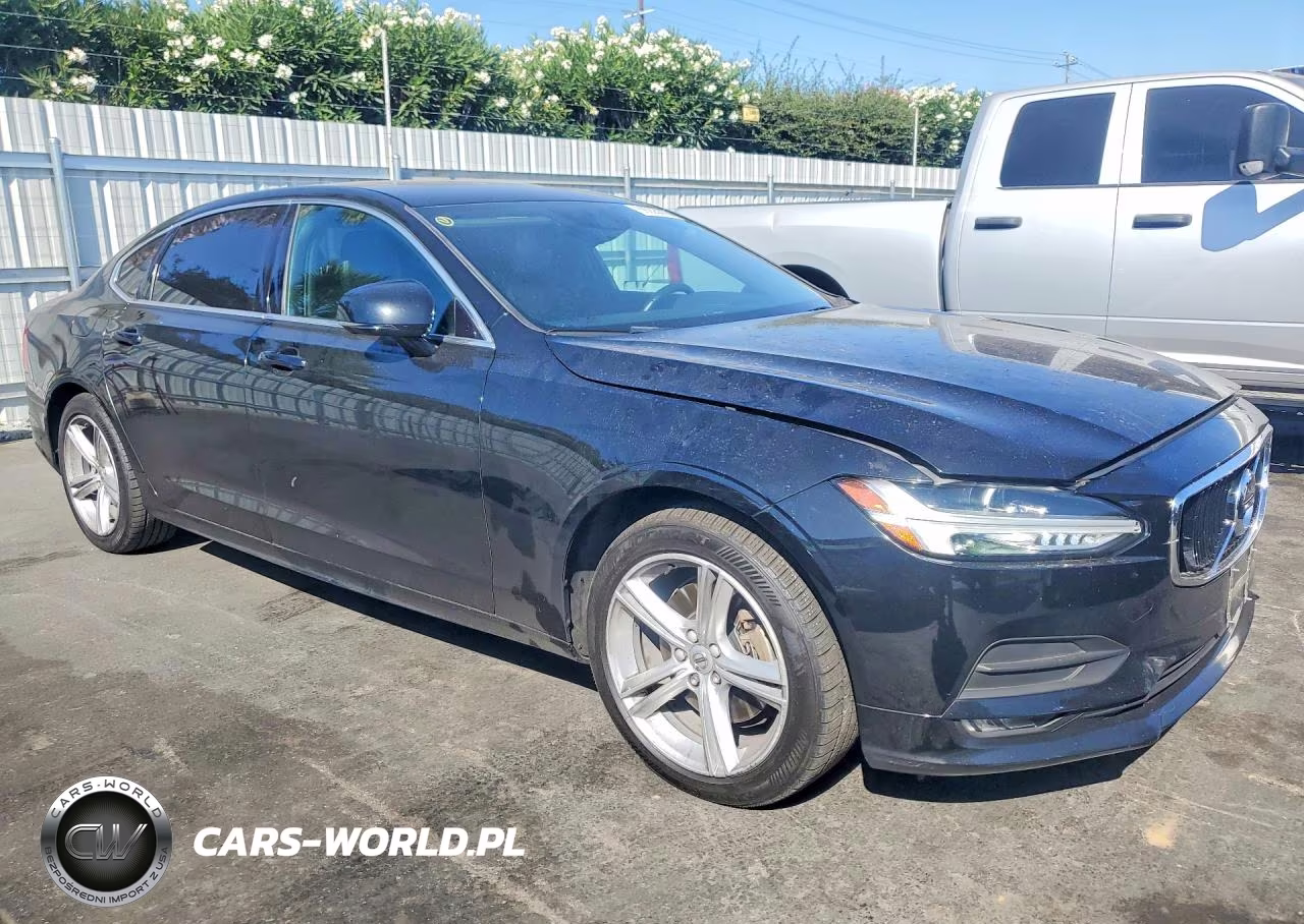 2019 Volvo S90 T5 Momentum VIN:LVY102AK7KP096759 - 4