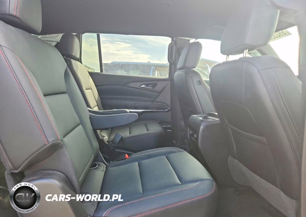 2026 Chevrolet Traverse Z71 VIN:1GNEVJKSXTJ206833 - 11