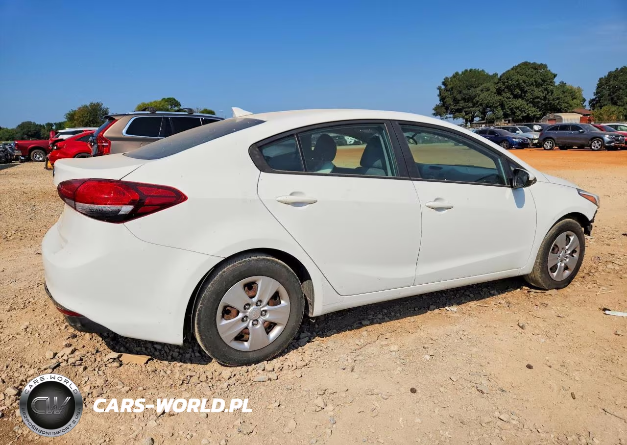 2018 Kia Forte Lx VIN:3KPFK4A75JE236272 - 3