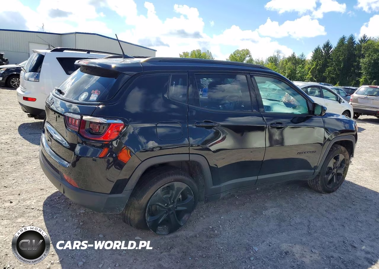 2020 Jeep Compass Latitude VIN:3C4NJDBBXLT146356 - 3