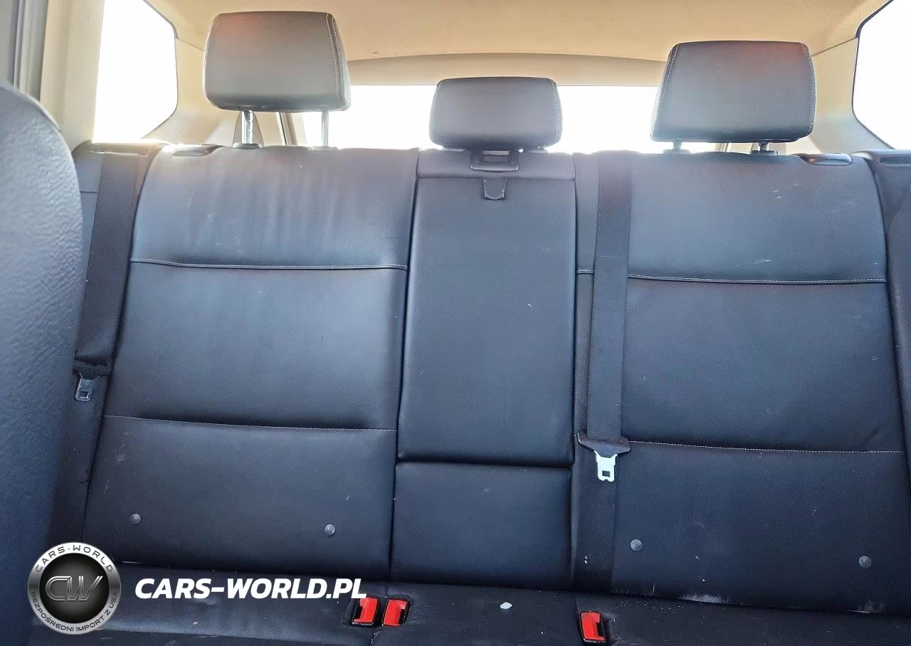2015 BMW X3 xDrive28D VIN:5UXWY3C56F0E97481 - 10