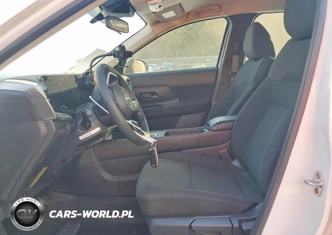 2025 Nissan Kicks S VIN:3N8AP6BAXSL372738 - 7