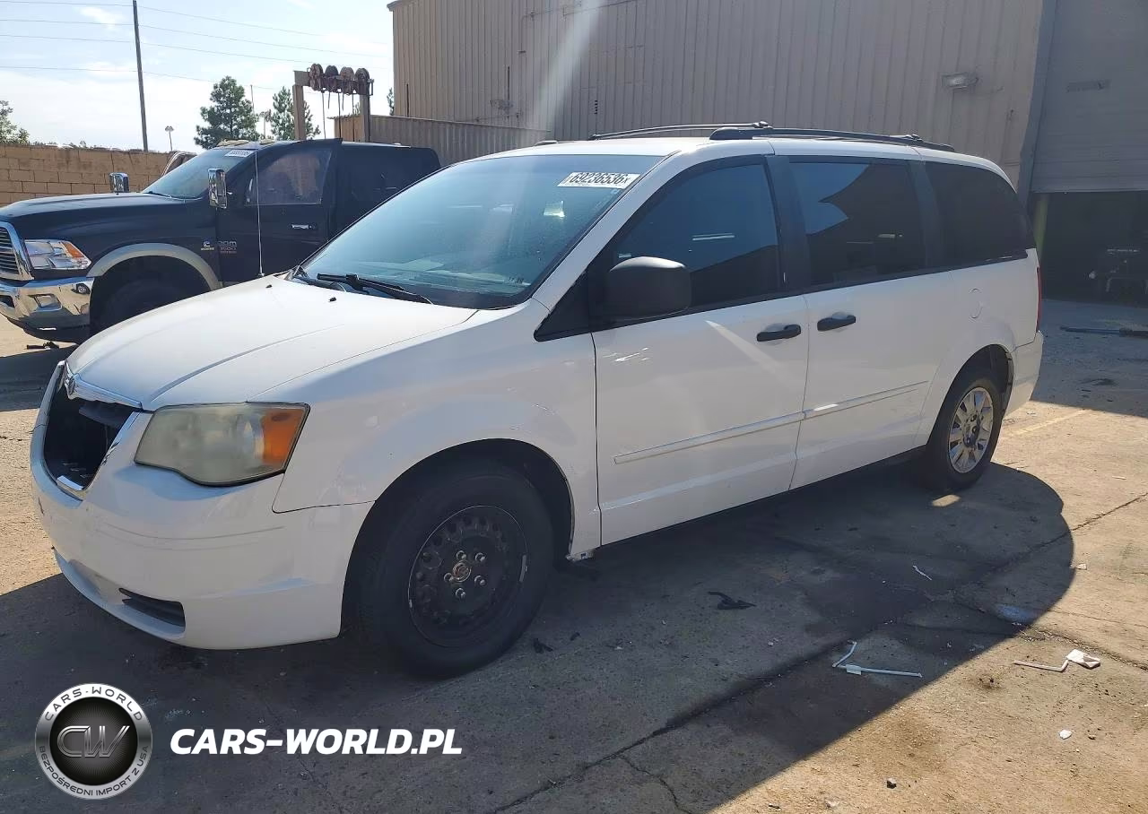 2008 Chrysler Town & Country Lx