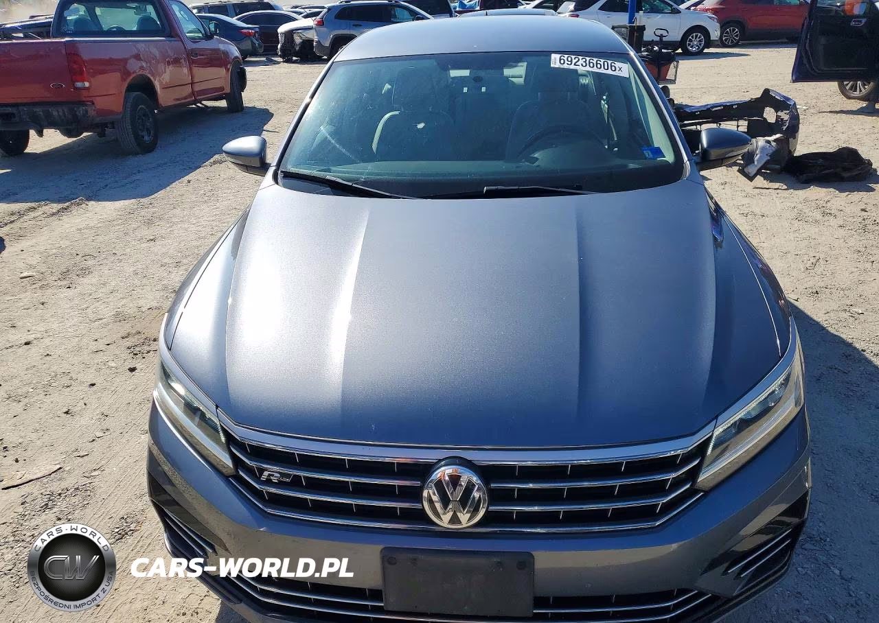 2018 Volkswagen Passat S VIN:1VWAA7A37JC036963 - 5